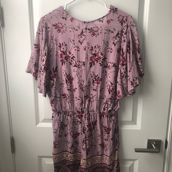 Tie Front Kendall & Kylie Floral Romper - Picture 4 of 5